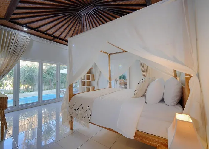 Noni Villa
